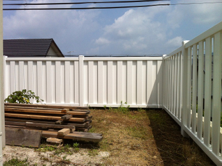 White Plastic Vinyl Used Privacy Top Lattice Privacy Temporary Privacy Fencing
