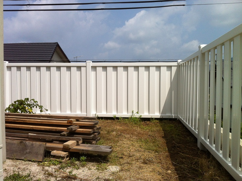 White Plastic Vinyl Used Privacy Top Lattice Privacy Temporary Privacy Fencing